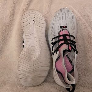 Nikes.7.5 Nike running flex